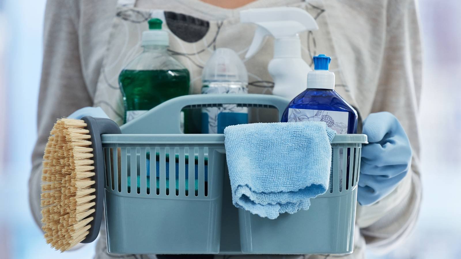  | Fall Cleaning vs. Spring Cleaning: What’sthe Difference and Why it Matters